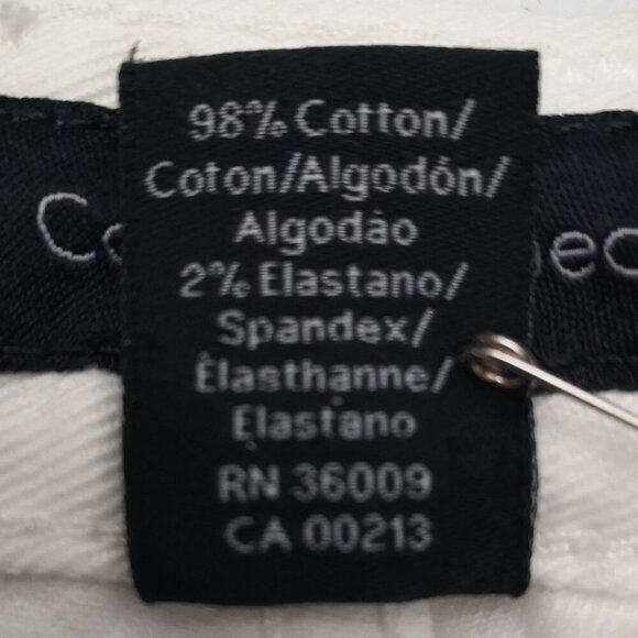 Calvin Klein Jeans Ladies Size 12 White Zipper & Button Closure Capri Pants - Picture 4 of 16